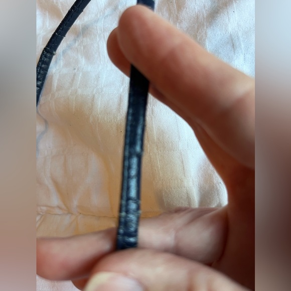 Navy zippered clutch purse - Picture 3 of 5